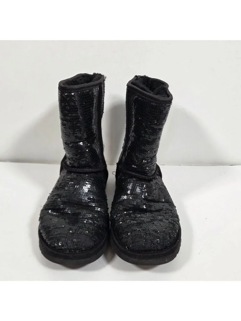UGG Classic Short Sequin Boots Black Kids Size 5 Sparkle